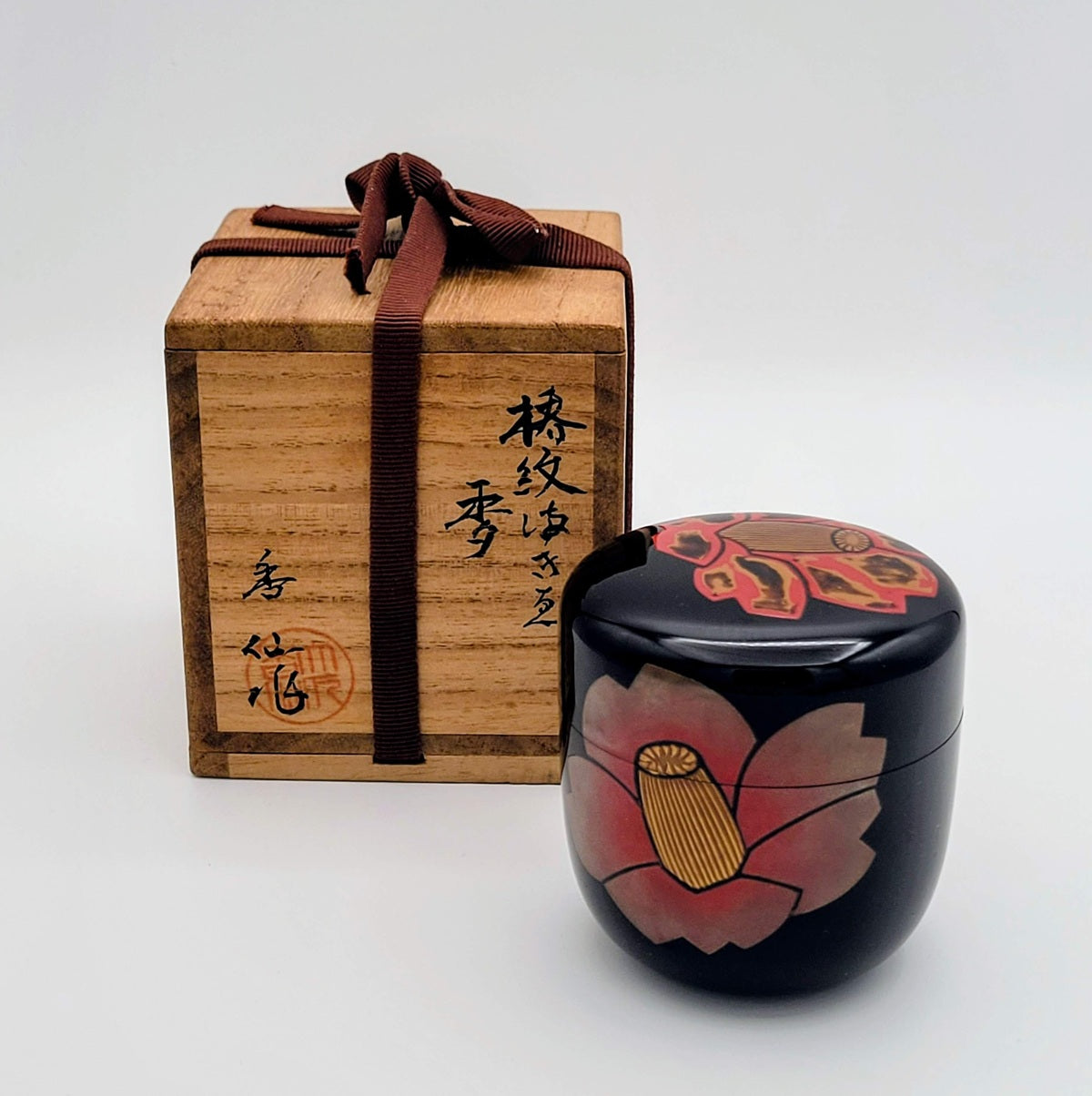 Camellia usucha natsume 椿紋薄茶器 Oshita Kosen