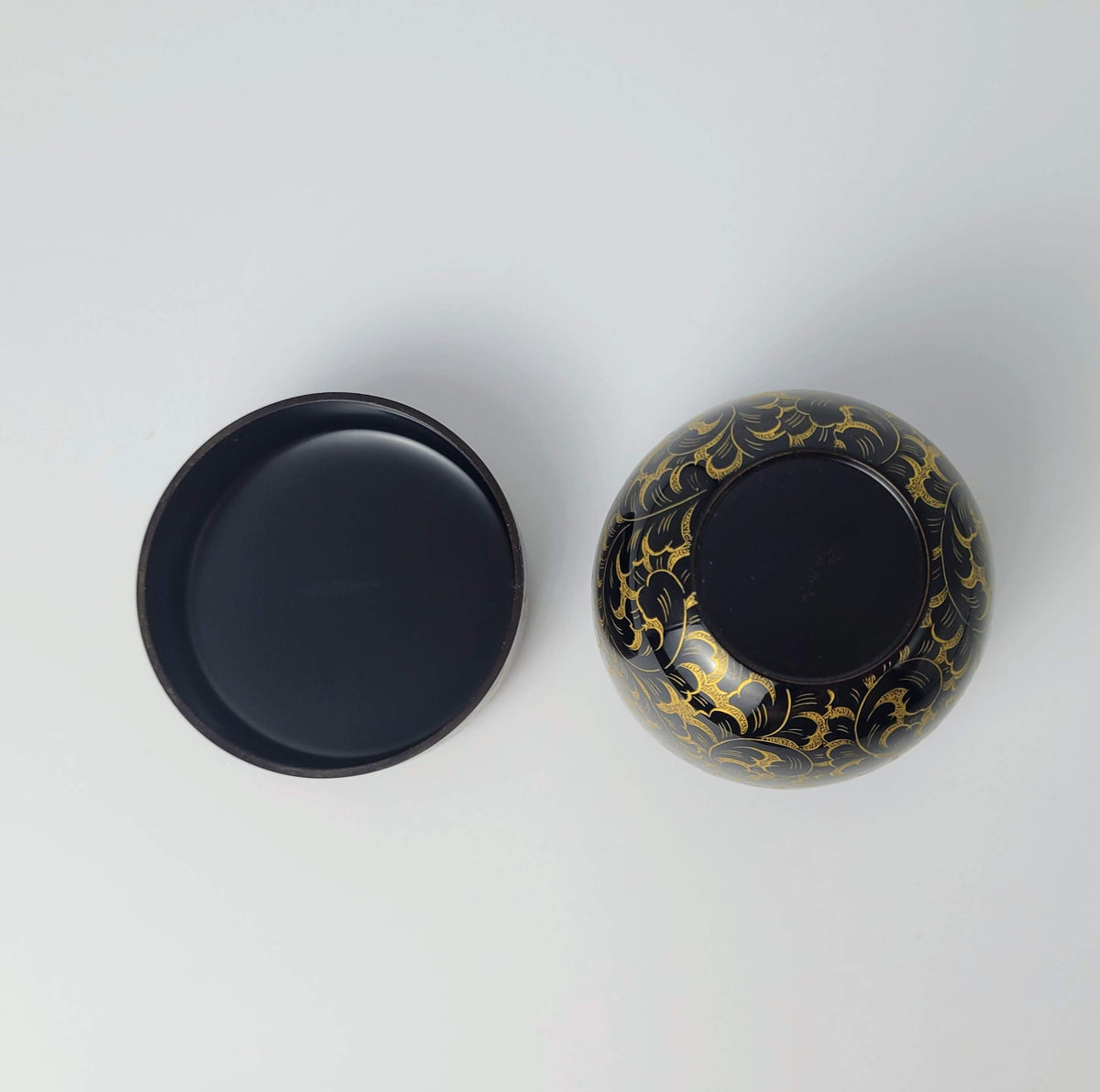 Japanse natsume matcha karakusa chinkin  唐草沈金棗 Maeshi Shigeo